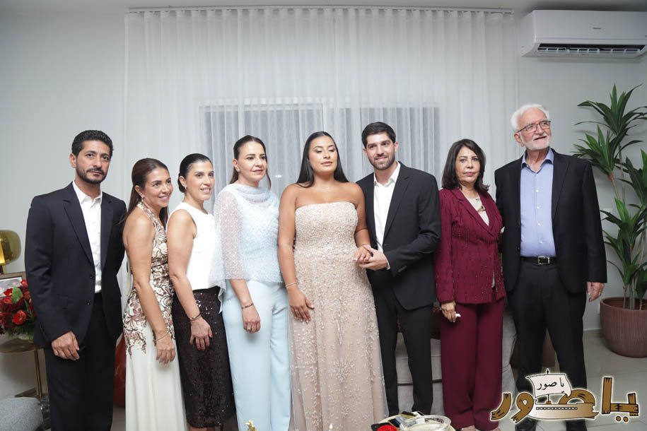 بالصور من أبيدجان: خطوبة الشاب حمزة فرحات على الآنسة إيفانا ياسين