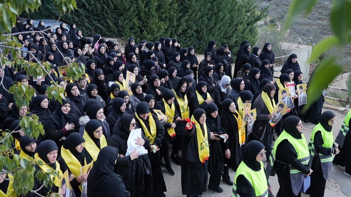 حزب الله يشيع الشهيد المجاهد وليد حسين عليق بموكب مهيب في بلدة زوطر الغربية