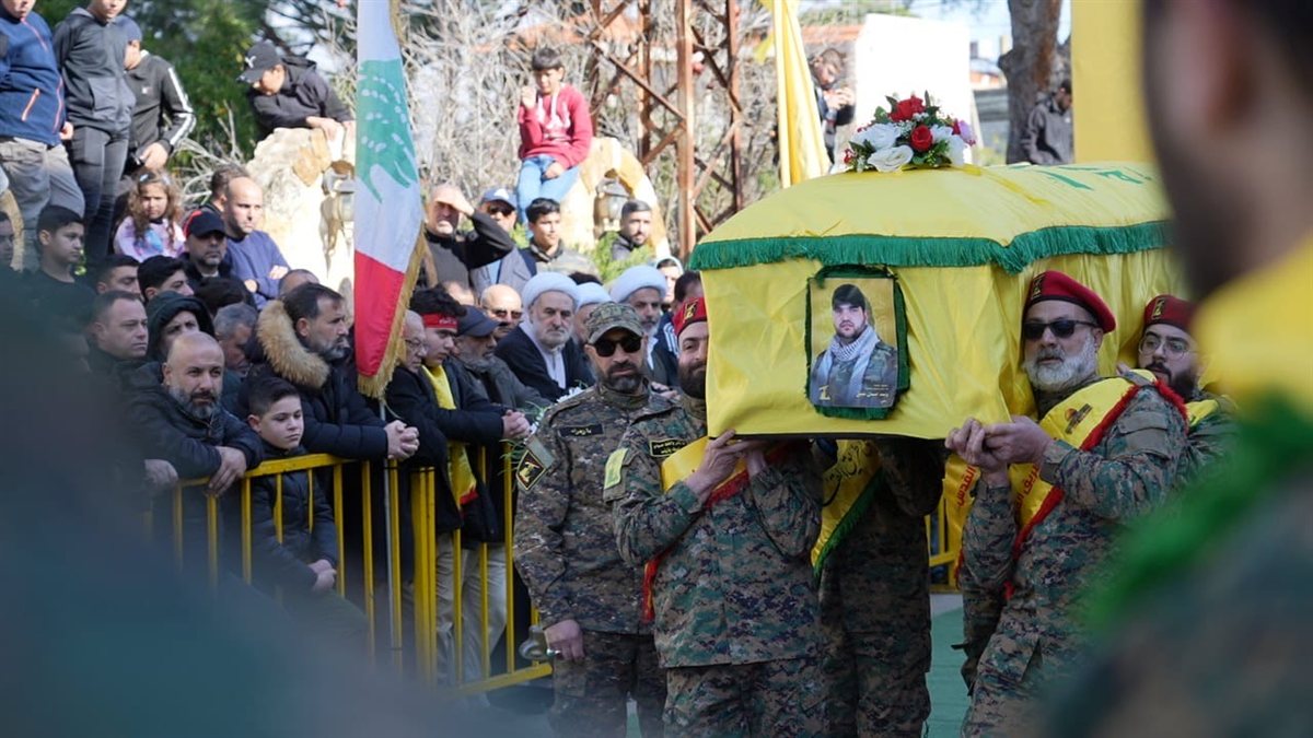 حزب الله يشيع الشهيد المجاهد وليد حسين عليق بموكب مهيب في بلدة زوطر الغربية