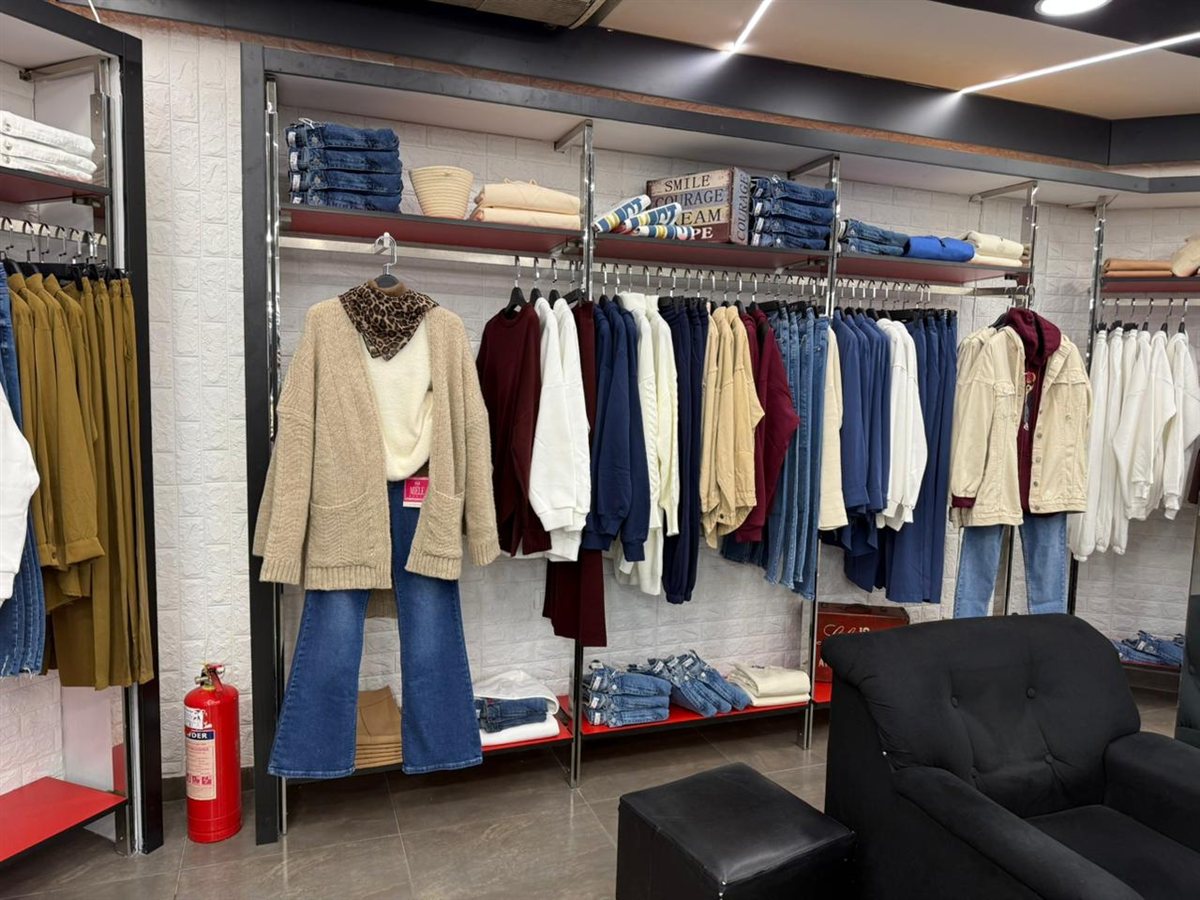 ال SALE مكسر الدنيا في Agate Center!