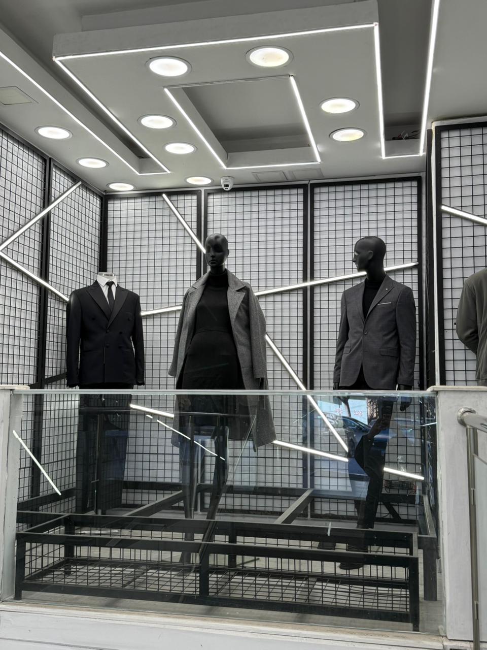 ال SALE مكسر الدنيا في Agate Center!