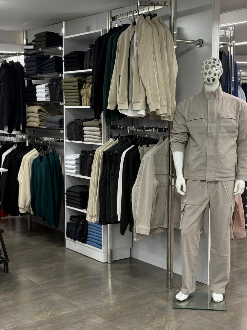 ال SALE مكسر الدنيا في Agate Center!