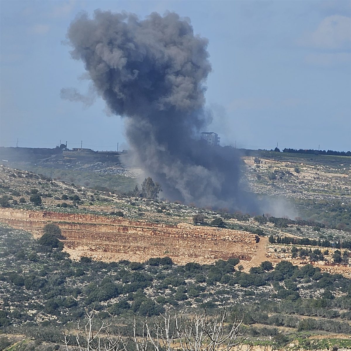 سلسلة غارات تستهدف مناطق جنوبية عدة