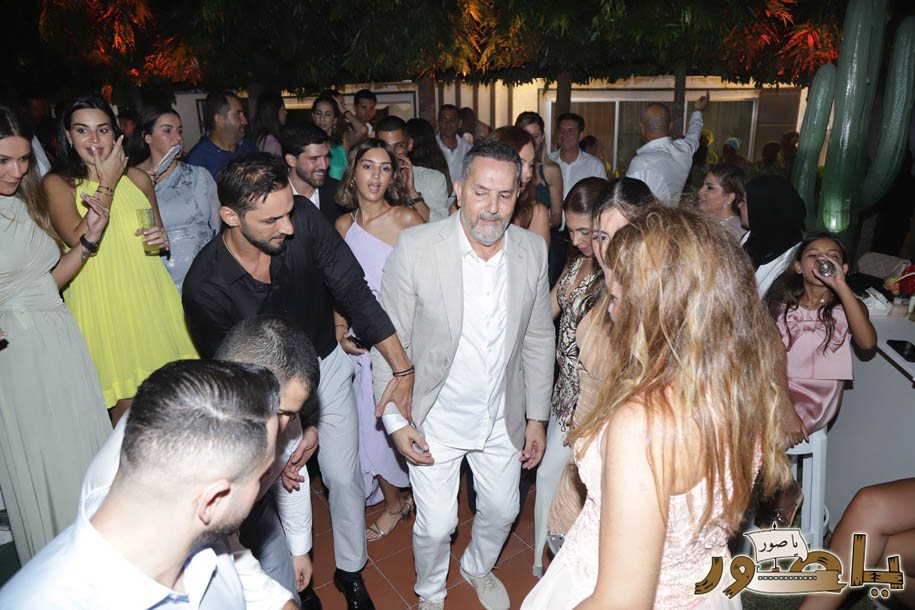 بالصور من أبيدجان: خطوبة الشاب حمزة فرحات على الآنسة إيفانا ياسين