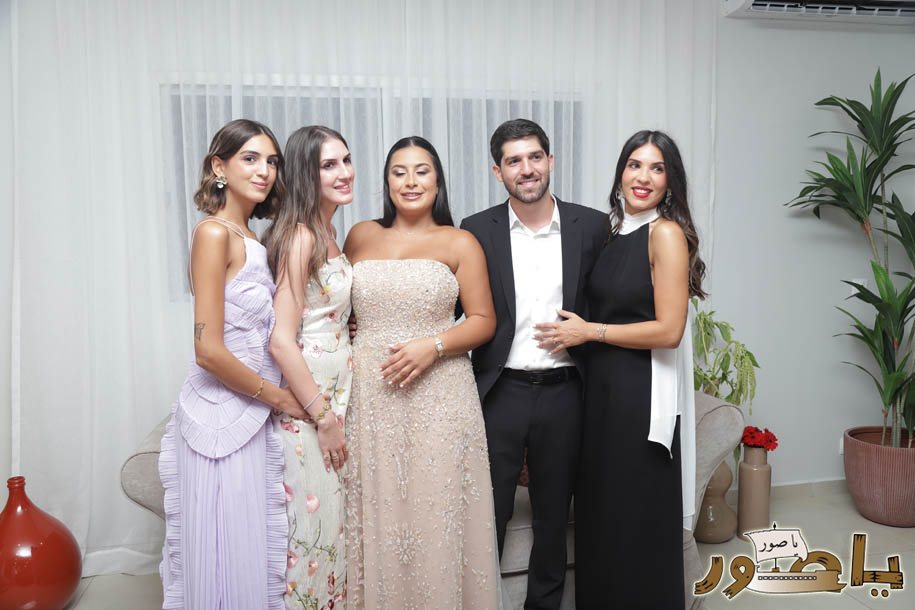 بالصور من أبيدجان: خطوبة الشاب حمزة فرحات على الآنسة إيفانا ياسين