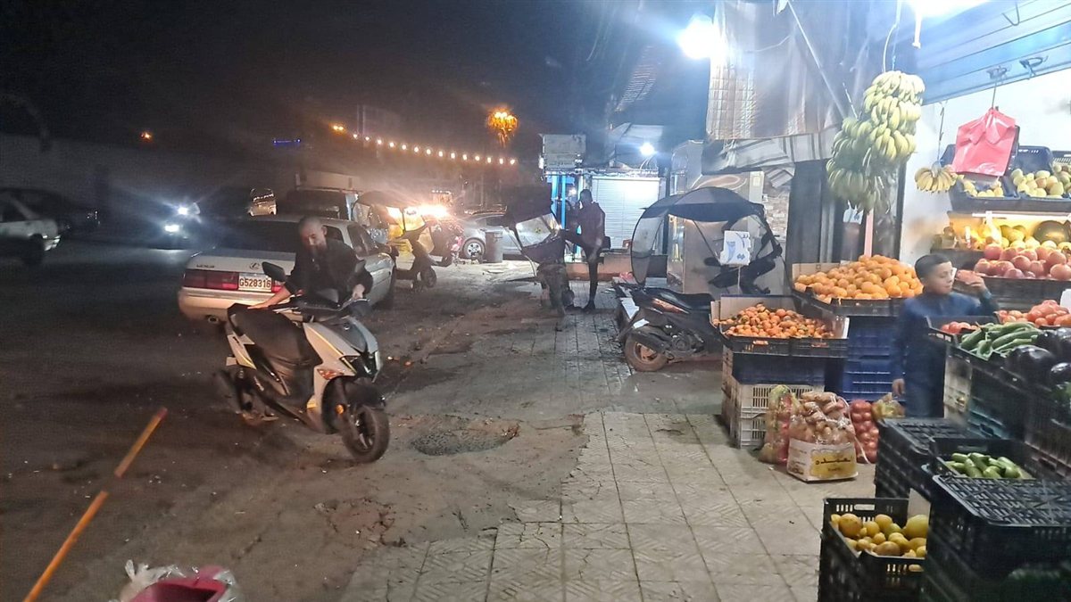 حملة في صور لضبط المخالفات وحجز دراجات نارية وسيارات