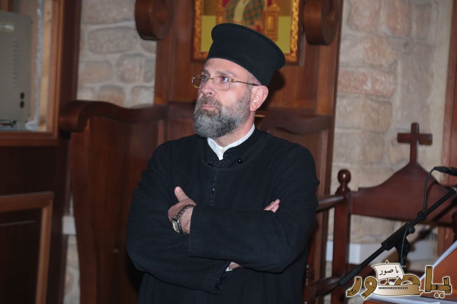 بالصور: صلاة وحدة الكنائس في كاتدرائية مار توما للروم الأرثوذكس في صور