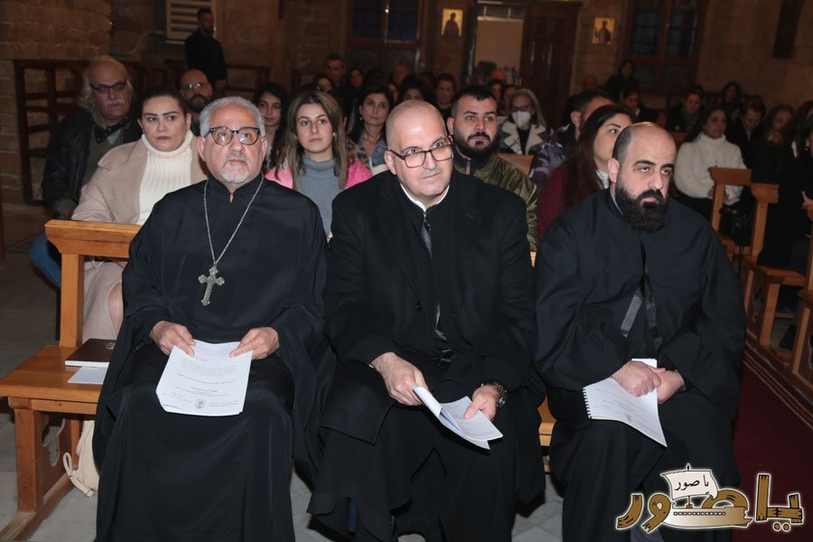بالصور: صلاة وحدة الكنائس في كاتدرائية مار توما للروم الأرثوذكس في صور