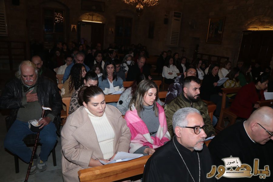 بالصور: صلاة وحدة الكنائس في كاتدرائية مار توما للروم الأرثوذكس في صور