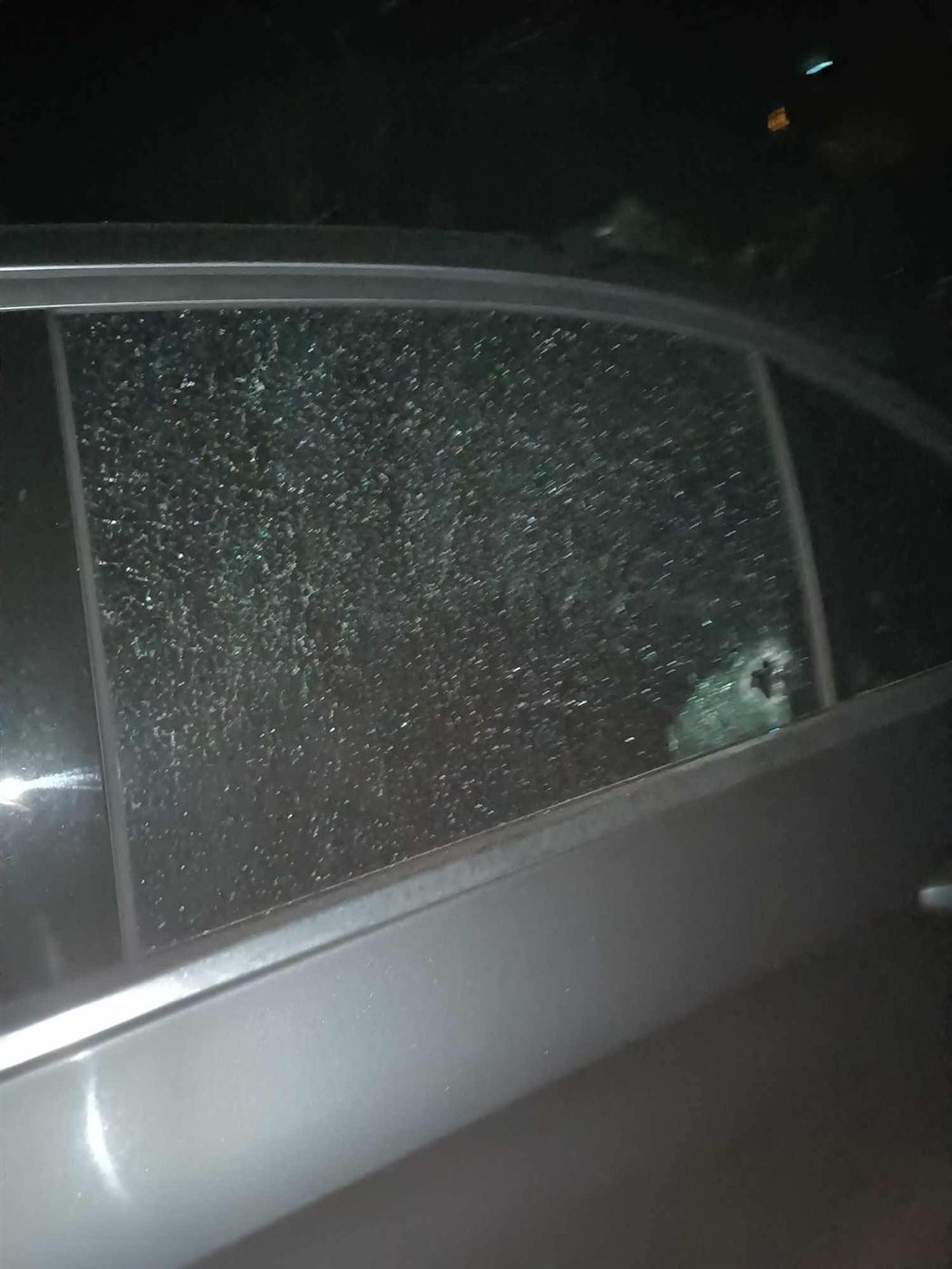 بالصور: إشكال مسلح على خلفية تمديد كابلات الإنترنت