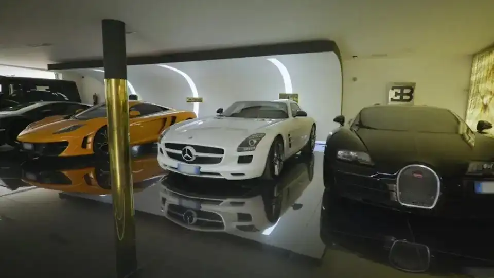 قصر جديد لرونالدو.. مسابح داخلية وخارجية ومرآب لـ 20 سيارة! (صور)