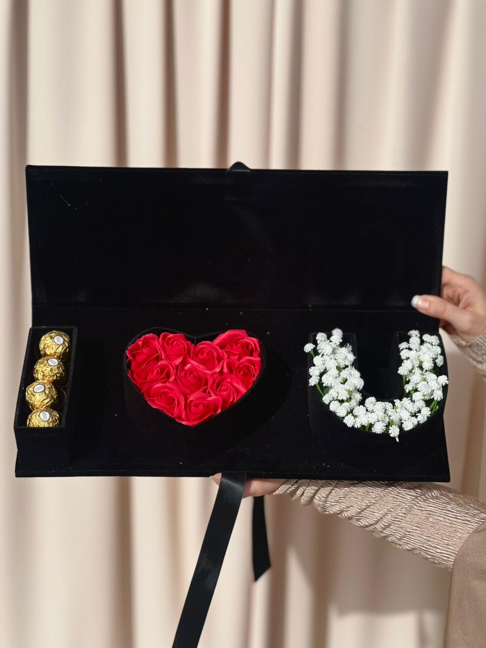 شو في اجمل من انو تهدي ورد على عيد الحب.. اجمل تشكيلة ورد طبيعي واصطناعي بوكيه وبوكسات من عند Mosaic event!