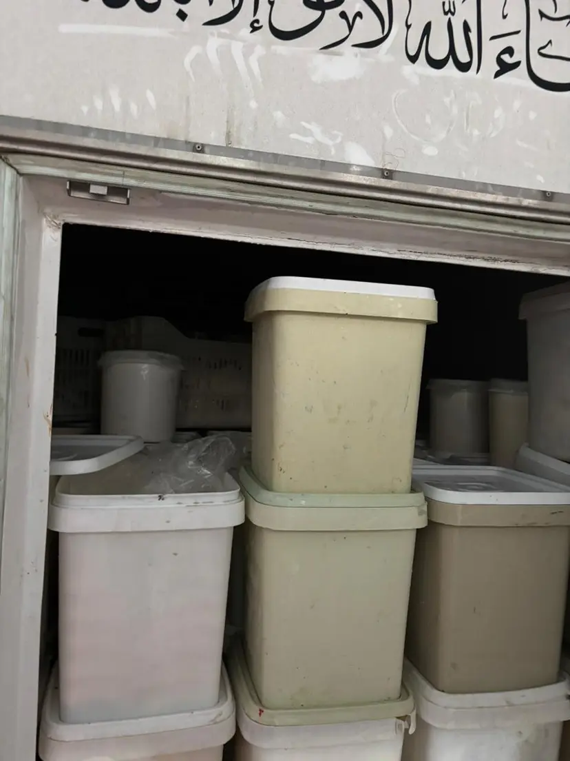 بالصور: الجمارك تضبط أكثر من 3 أطنان من الأجبان الملوثة