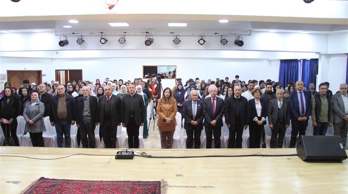 ثانوية السفير تحتفل بتكريم اللساني الألمعي نادر سراج