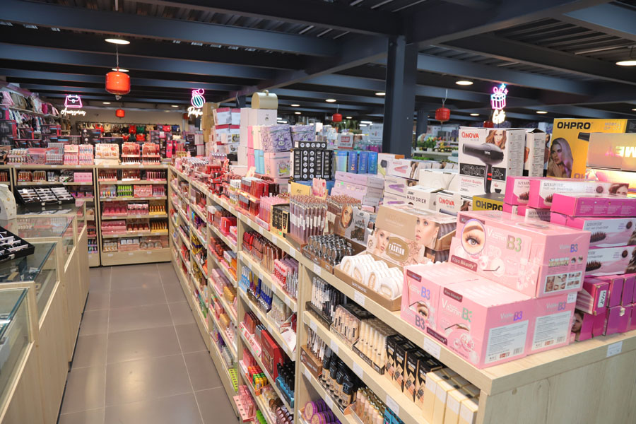 افتتاح حاشد لـ فوتيان 2 في صور جل البحر