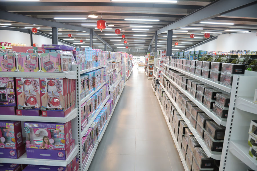 افتتاح حاشد لـ فوتيان 2 في صور جل البحر