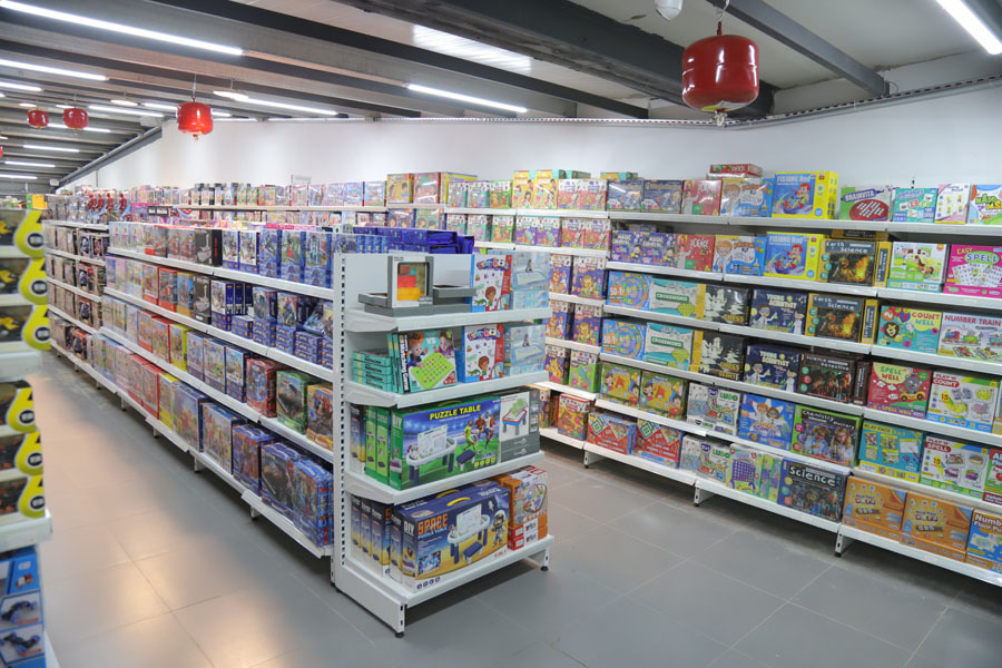 افتتاح حاشد لـ فوتيان 2 في صور جل البحر