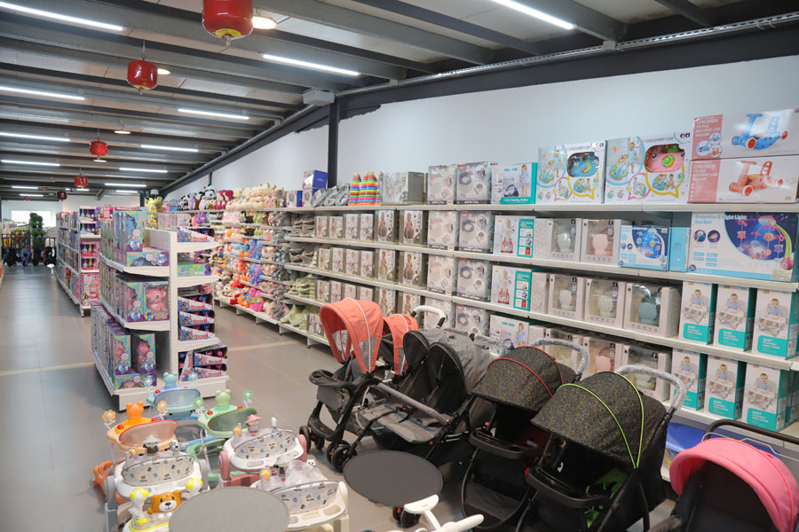 افتتاح حاشد لـ فوتيان 2 في صور جل البحر