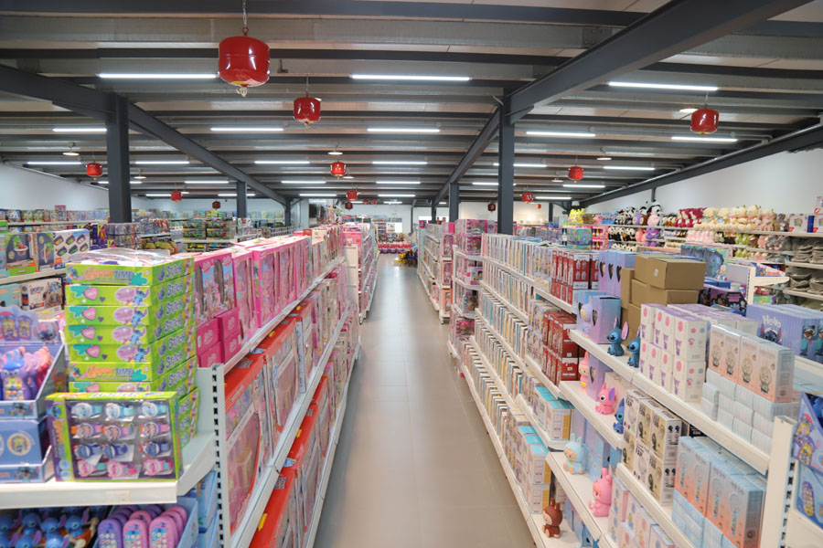 افتتاح حاشد لـ فوتيان 2 في صور جل البحر