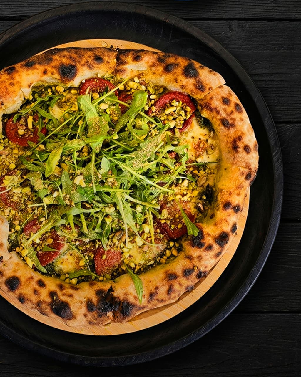 عند AURA RESTAURANT LOUNGE .. الذوق الأجواء والمتعة كلها بمكان واحد