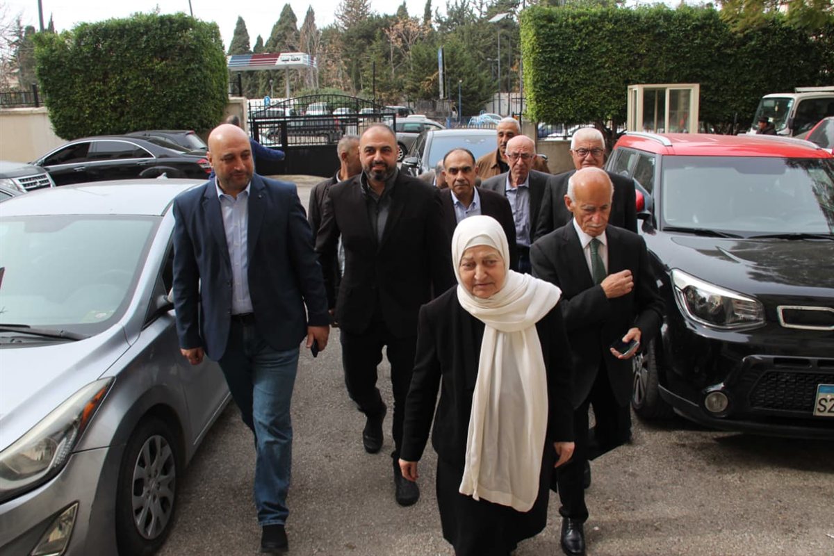 بهية الحريري تمثل سعد الحريري في قداس مار مارون وتهنئ الرئيس عون والبطريرك الراعي