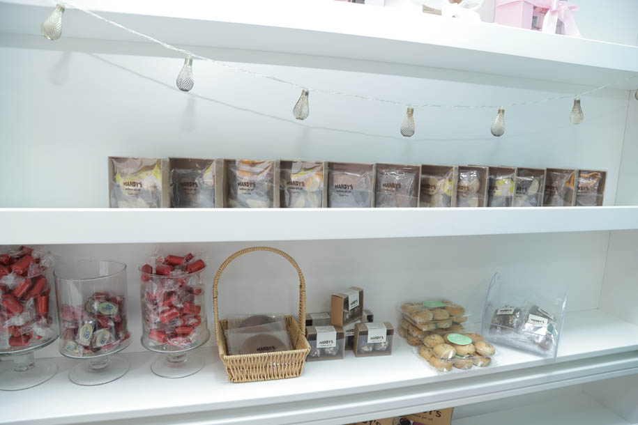 So Sweetie.. عالم الحلويات لكل المناسبات وكل شي حلال