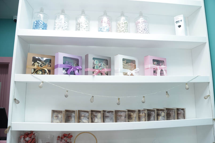 So Sweetie.. عالم الحلويات لكل المناسبات وكل شي حلال