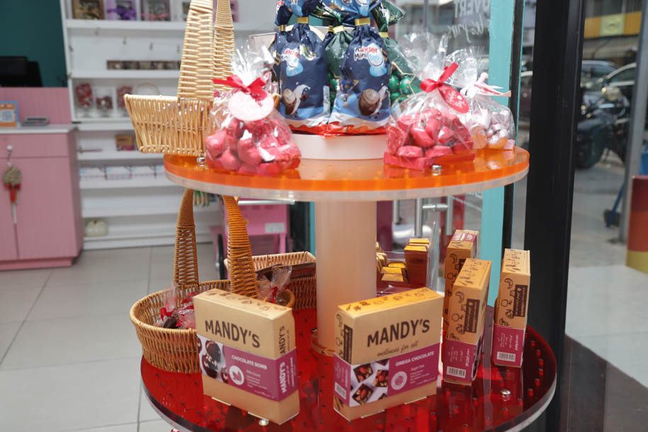 So Sweetie.. عالم الحلويات لكل المناسبات وكل شي حلال