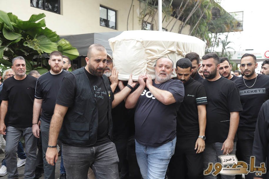 بالصور المؤثرة من أبيدجان: تشييع حزين لفقيد الشباب حسن علي عزالدين