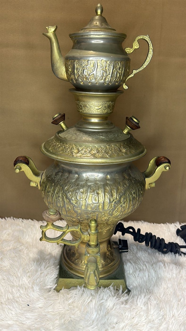 مزاد بيت جدودنا: بيع أنتيكا، مسابح، فضيات، تحف