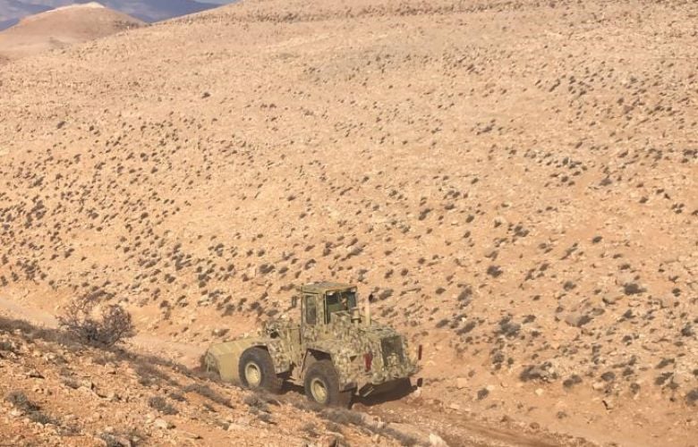 بالصور: الجيش يغلق معابر غير شرعية في البقاع الشمالي