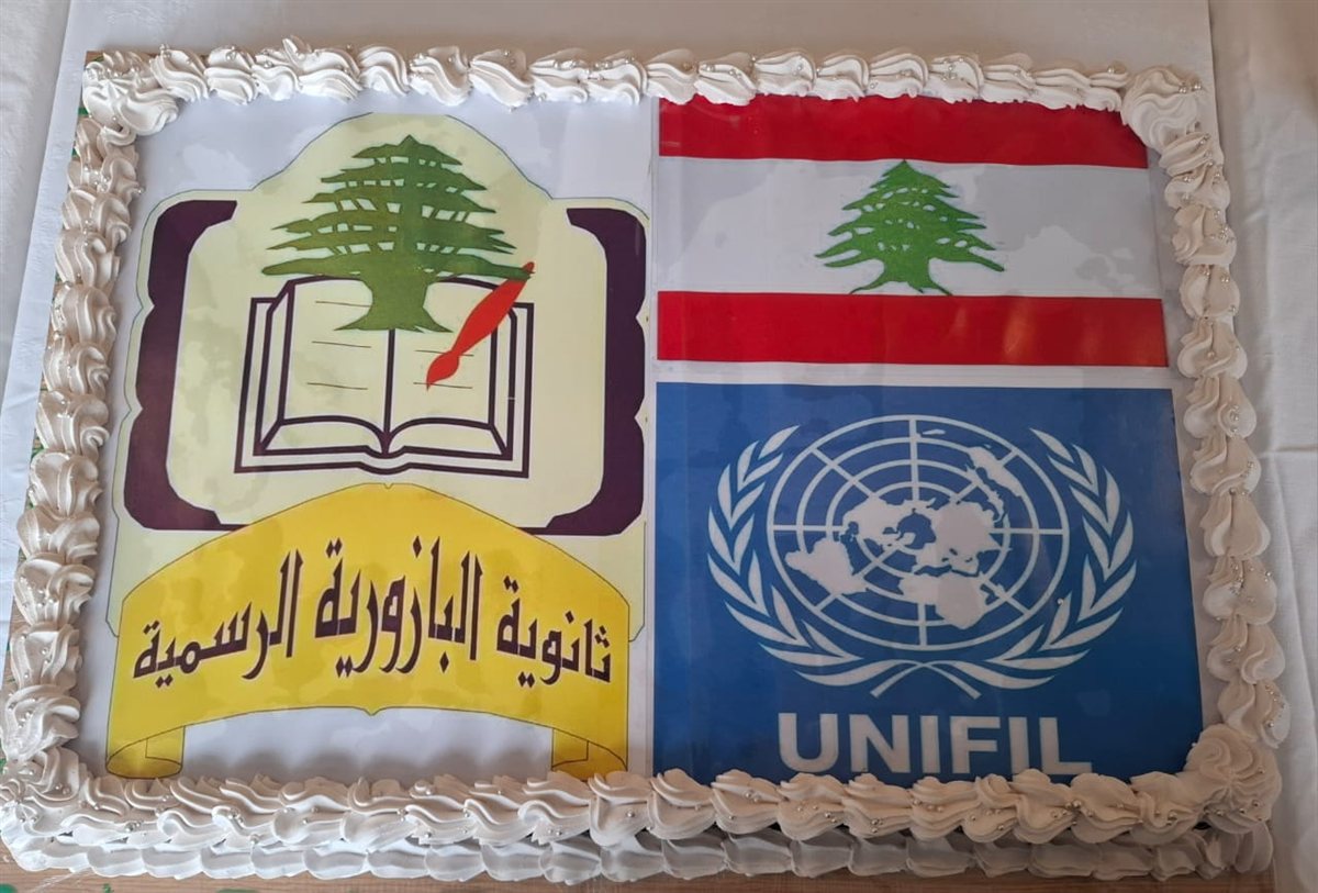 قائد قوات اليونيفيل في جنوب لبنان الجنرال Diodato Abagnara زار ثانوية البازورية الرسمية