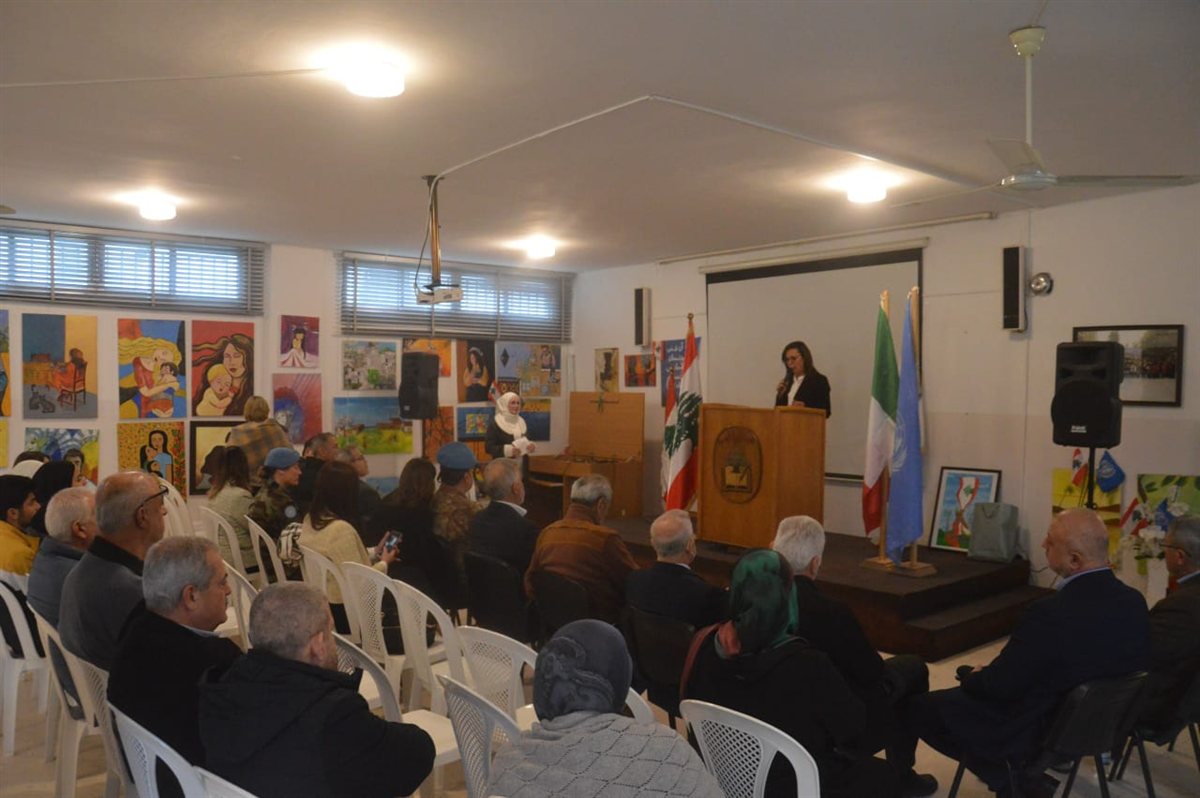 قائد قوات اليونيفيل في جنوب لبنان الجنرال Diodato Abagnara زار ثانوية البازورية الرسمية