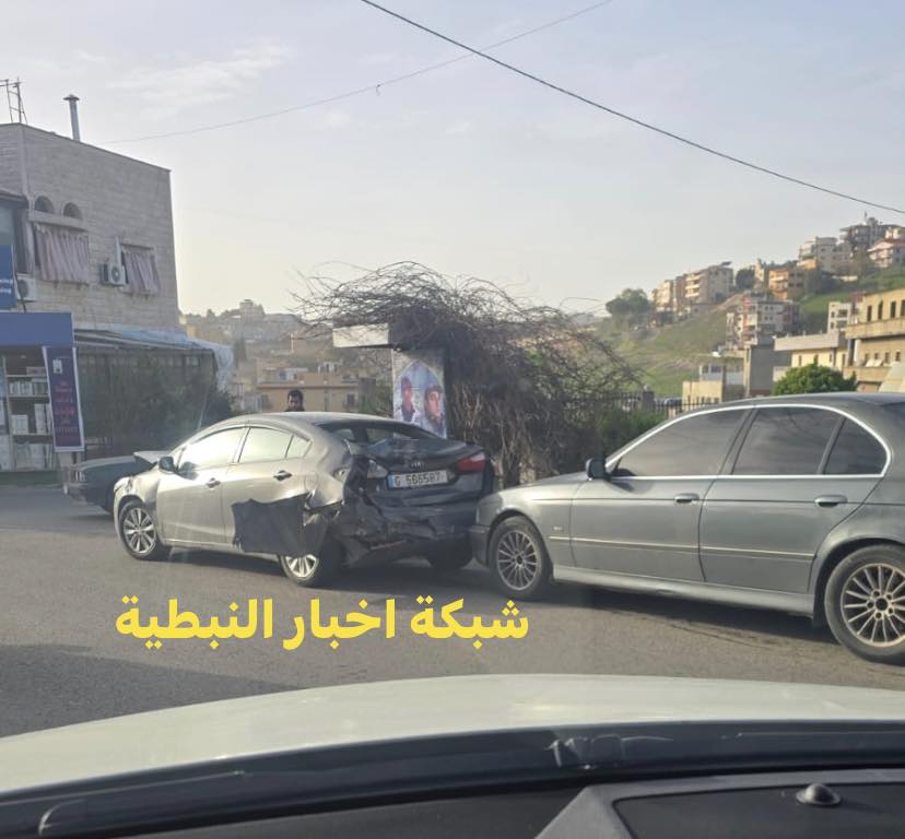 جنوبا: سائق حافلة بداخلها طلاب يفقد السيطرة عليها.. وهذا ما حصل!