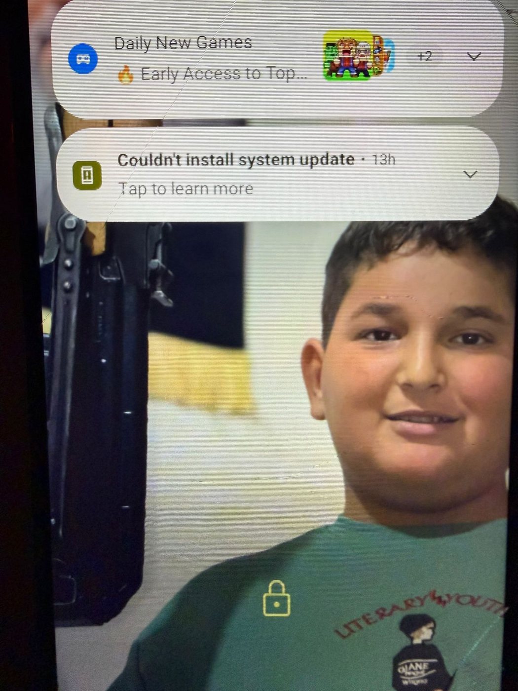 العثور على هاتف خلوي داخل سيارة أجرة