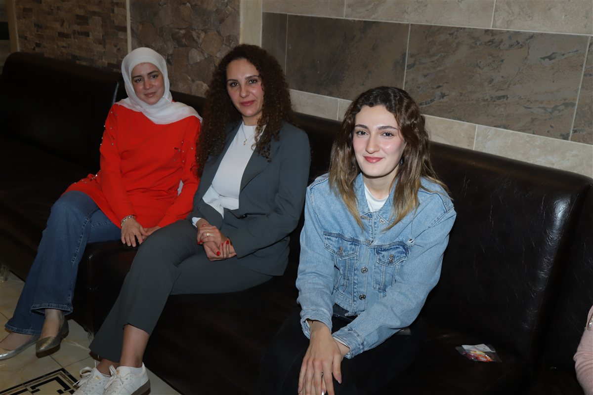 وفد من طلاب مدرسة صور الدولية TCS زار مجموعة يا صور مهنئا بحلول شهر رمضان المبارك