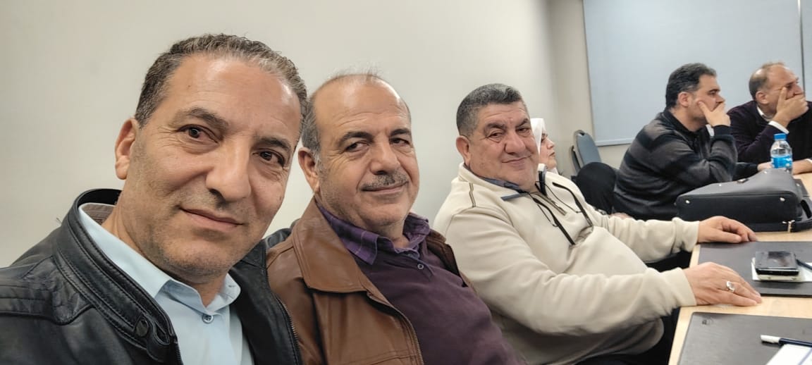 محاضرة علمية قيمة للدكتور جعفر عباس في مدينة صور