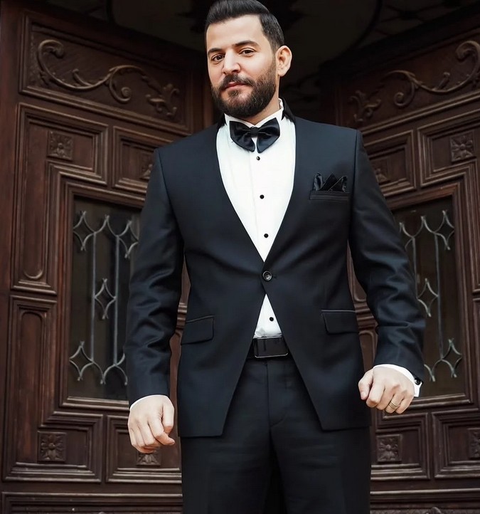 في أول أيام رمضان.. فنان سوري شهير يعلن اعتزاله ويوضح الأسباب (صور)