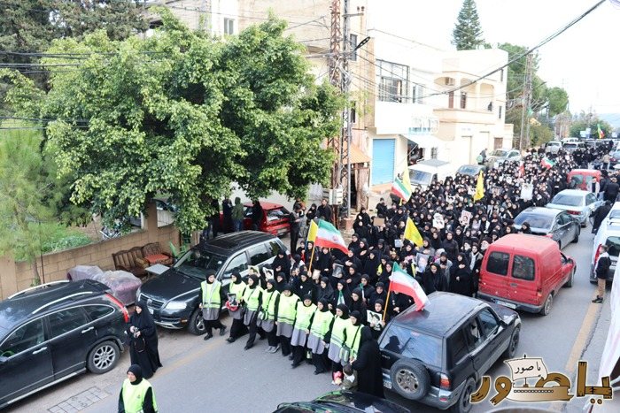 وقفة تضامنية ومسيرة حاشدة في دير قانون النهر تعظيما لشهادة الامام الخامنئي ونصرة للجمهورية الاسلامية