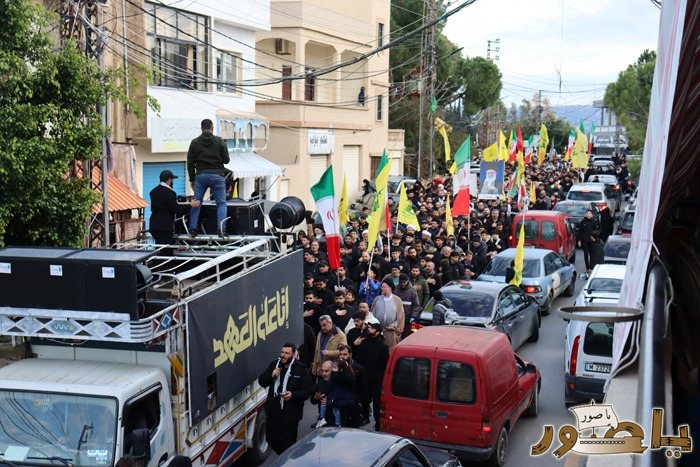 وقفة تضامنية ومسيرة حاشدة في دير قانون النهر تعظيما لشهادة الامام الخامنئي ونصرة للجمهورية الاسلامية