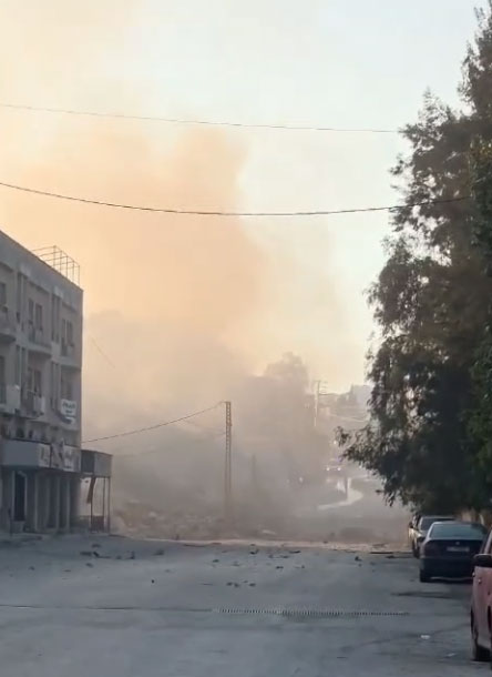 بالصور: الطيران الحربي يغير على العديد من الاهداف التي تم تحديدها وانذارها