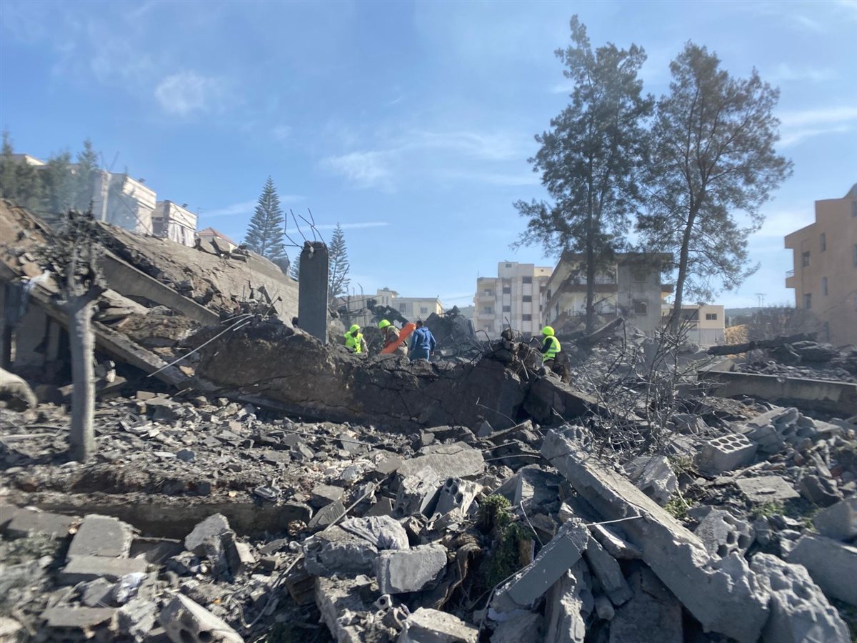 غارات ليلا وصباحا على بلدات في النبطية حصدت شهداء ودمرت مسجدا ومنازل ومباني