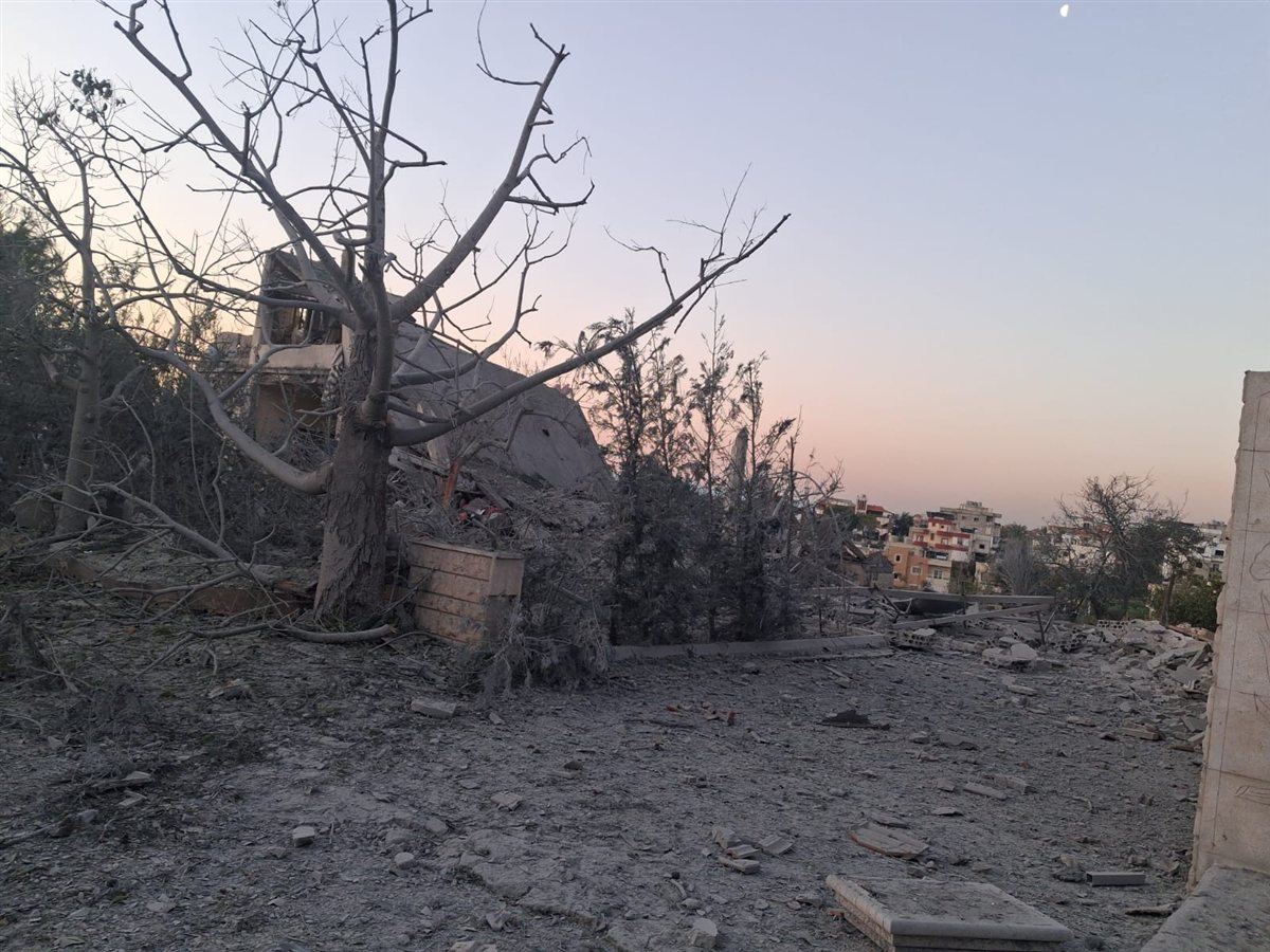 مشاهد صباحية للدمار جراء الغارات الأخيرة على بلدة أنصارية بعد انذارها امس