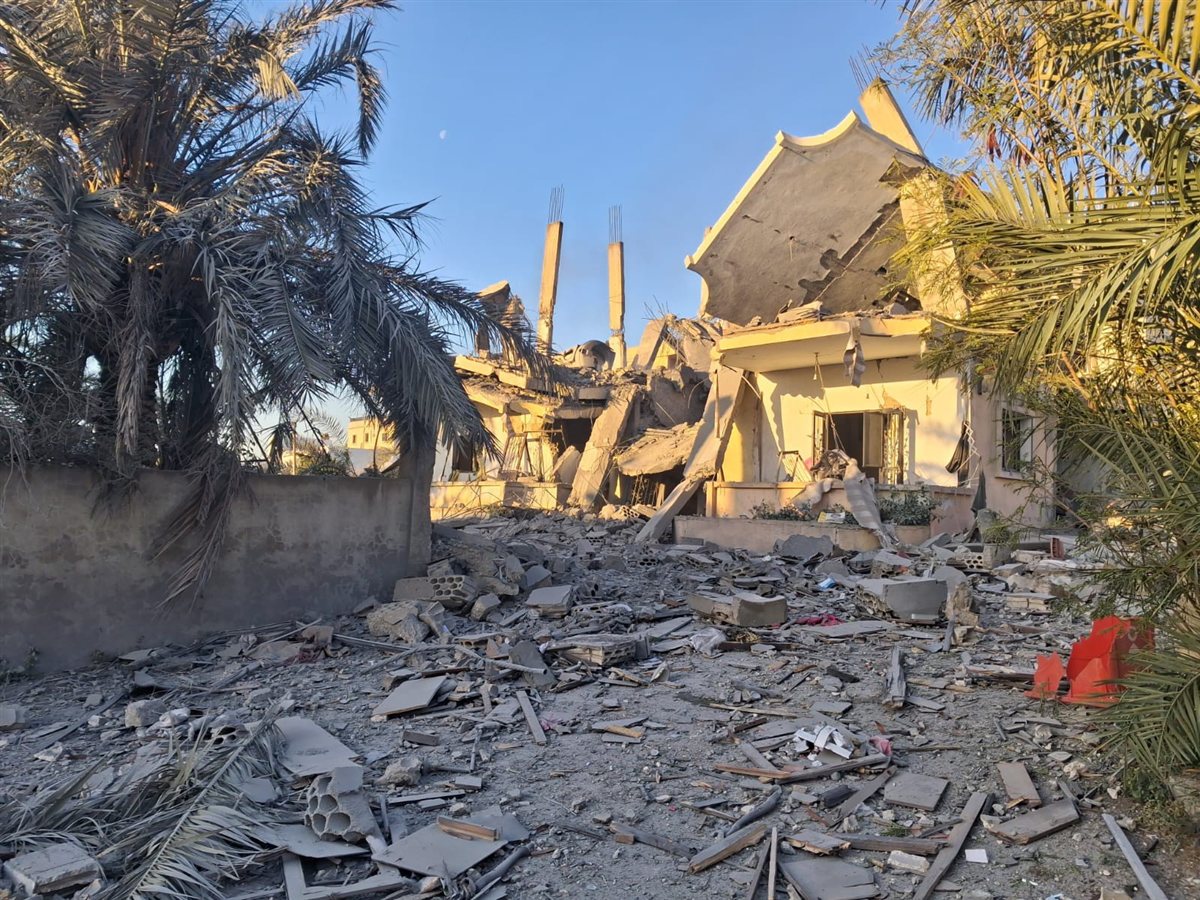 مشاهد صباحية للدمار جراء الغارات الأخيرة على بلدة أنصارية بعد انذارها امس