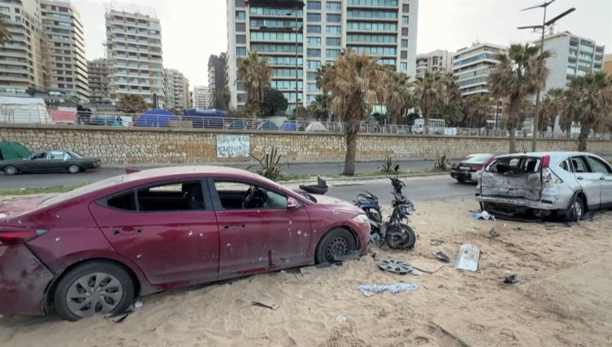 مشاهد صباحية من الرملة البيضاء بعد الاستهداف فجر اليوم