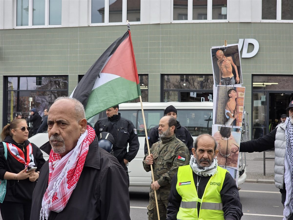 مظاهرة جماهيرية حاشدة في برلين تضامنا مع فلسطين وإيران ولبنان