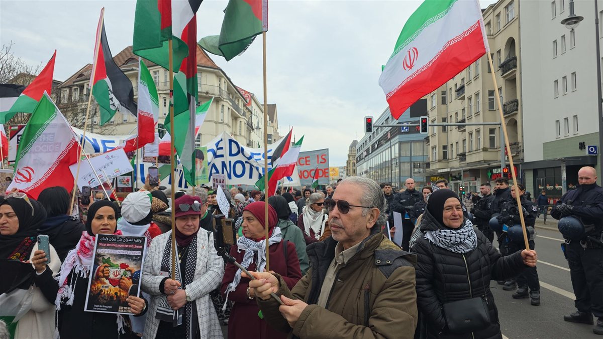 مظاهرة جماهيرية حاشدة في برلين تضامنا مع فلسطين وإيران ولبنان