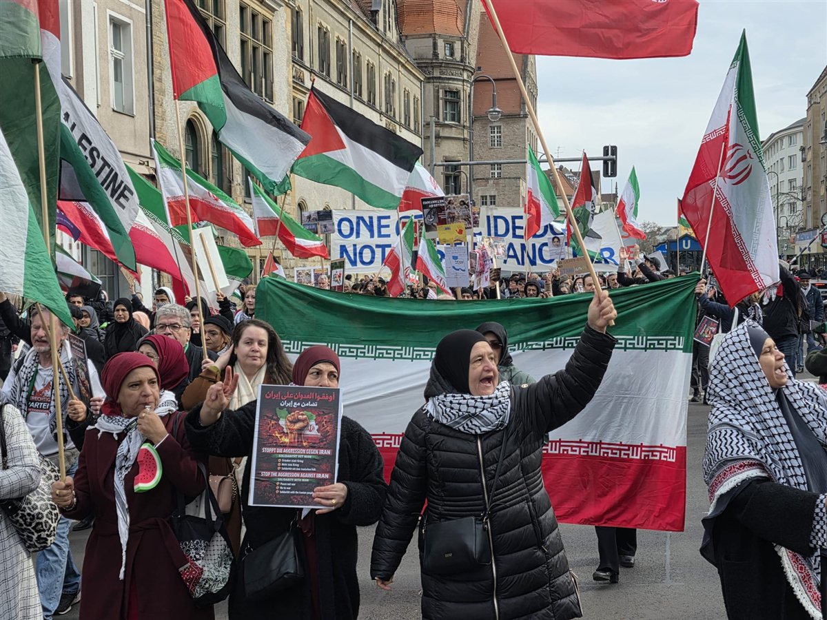 مظاهرة جماهيرية حاشدة في برلين تضامنا مع فلسطين وإيران ولبنان