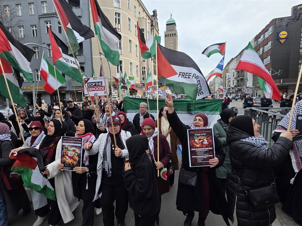 مظاهرة جماهيرية حاشدة في برلين تضامنا مع فلسطين وإيران ولبنان