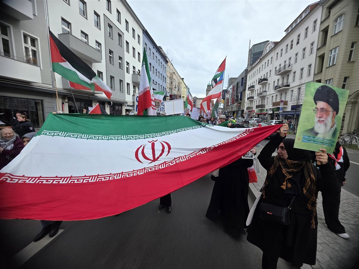 مظاهرة جماهيرية حاشدة في برلين تضامنا مع فلسطين وإيران ولبنان